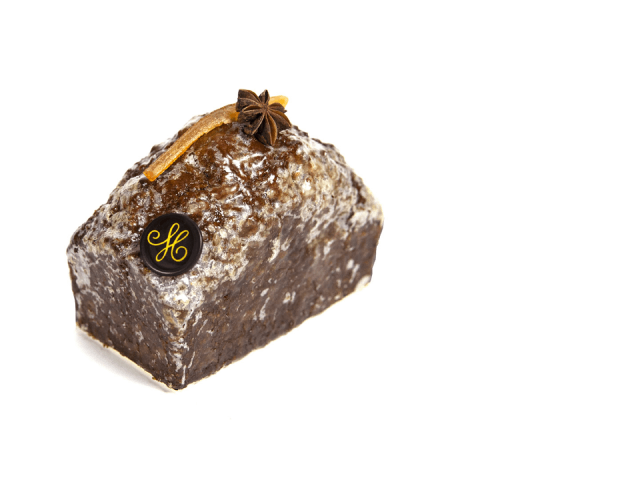 Gingerbread with candied oranges